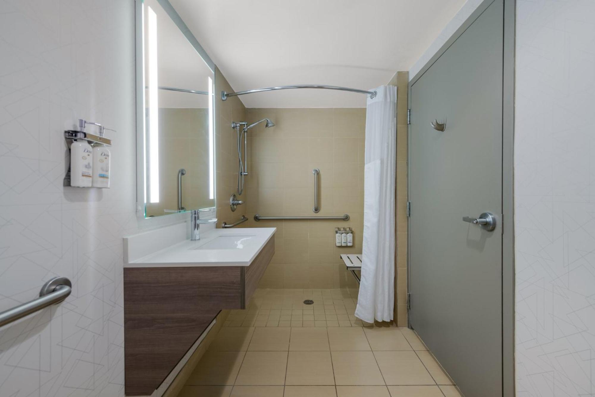 Holiday Inn Express Hotels- Hampton By Ihg Exteriér fotografie